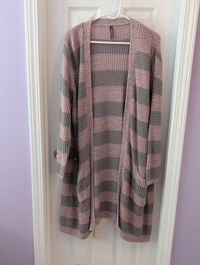 Massini Open-Front Striped Cardigan in Pink and Gray